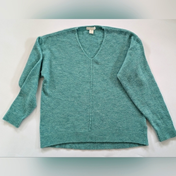 Warm & Cozy Pullover V-Neck Sweater - Picture 3 of 7